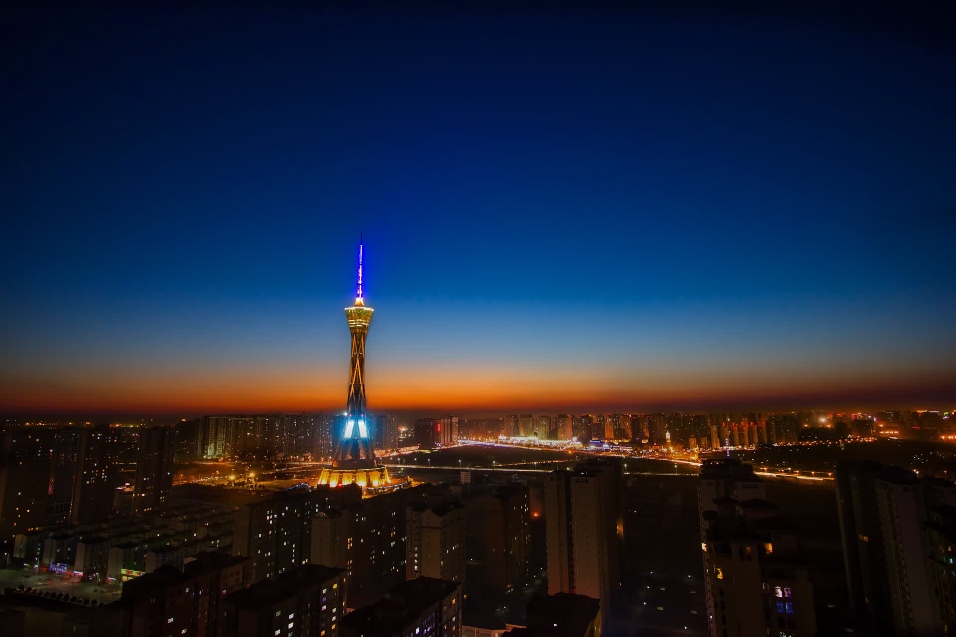 世界体操单项赛国际裁判评分案例集出版，世界体操锦标赛